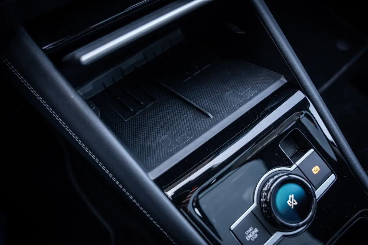 1.5 eHybrid R-Line Edition | Elektrisch bedienbare achterklep met sensorsturing | Elektrisch glazen panorama-dak | Head-up display