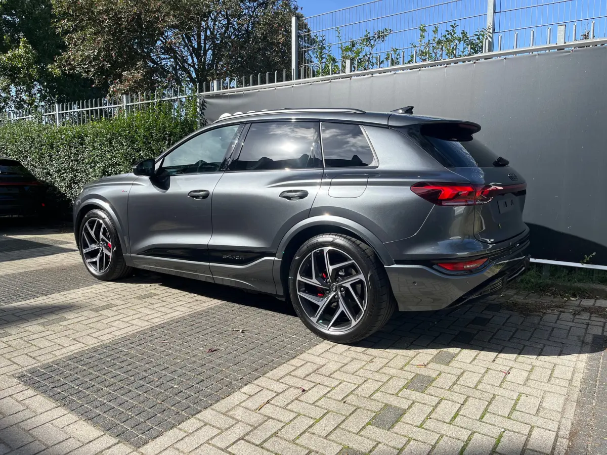 performance 225 kW | Trekhaak | Luchtvering | B&O | Panoramadak | Super sportstoelen | 21 inch |