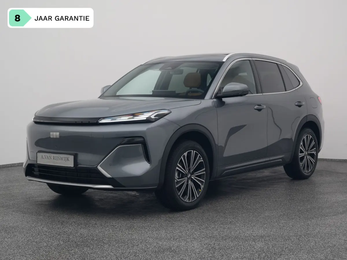 NEW | 1.5 Max+ | BRUIN LEDER | 136 KM ELEKTRISCH | PANO | HUD | ADAPTIVE | STOEL- EN STUURVERW. + VENT. + MASSAGE