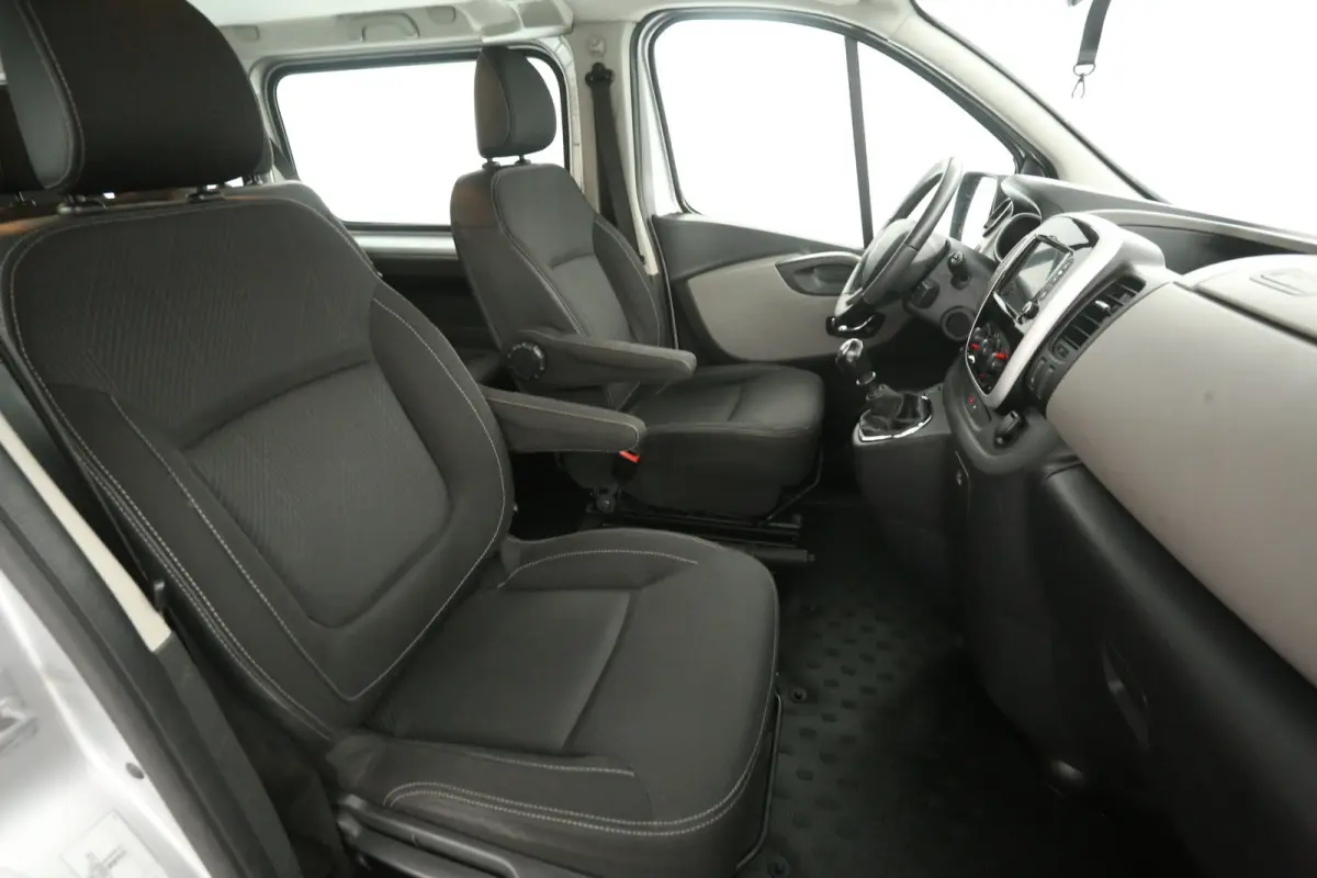 1.6 dCi L2H1 | 8 Zits | Airco | Cruise | Navi | Trekhaak | Parkeersens.