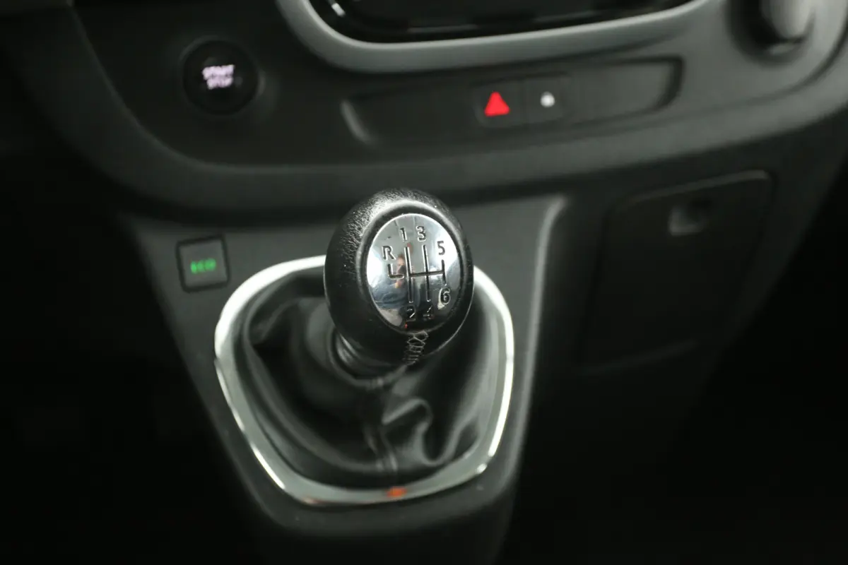 1.6 dCi L2H1 | 8 Zits | Airco | Cruise | Navi | Trekhaak | Parkeersens.