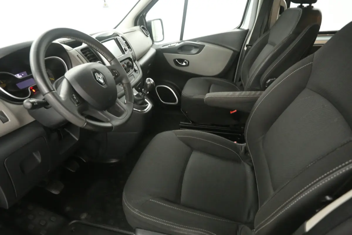 1.6 dCi L2H1 | 8 Zits | Airco | Cruise | Navi | Trekhaak | Parkeersens.