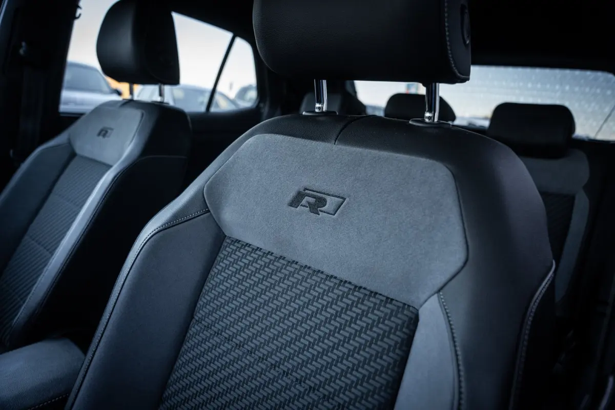 1.0 TSI R-Line | Airco (automatisch) | Cruise control adaptief | LED koplampen