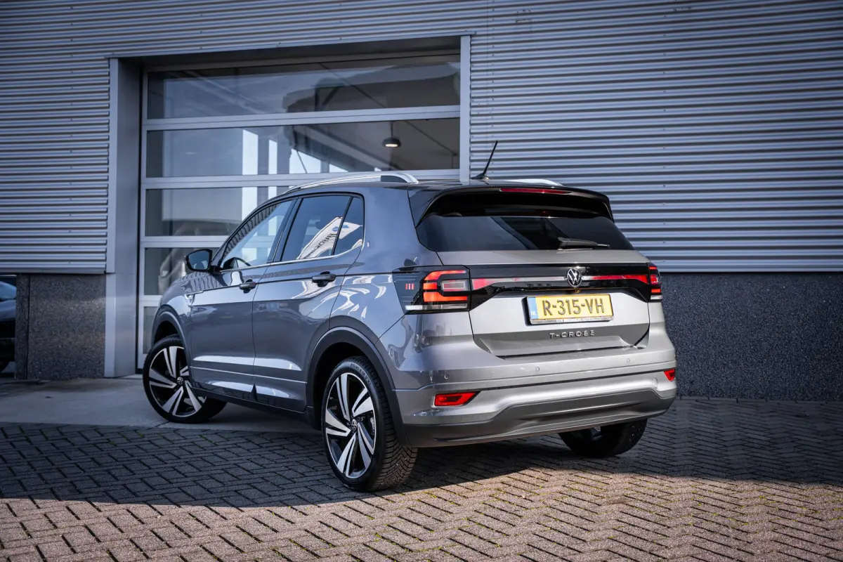 1.0 TSI R-Line | Airco (automatisch) | Cruise control adaptief | LED koplampen