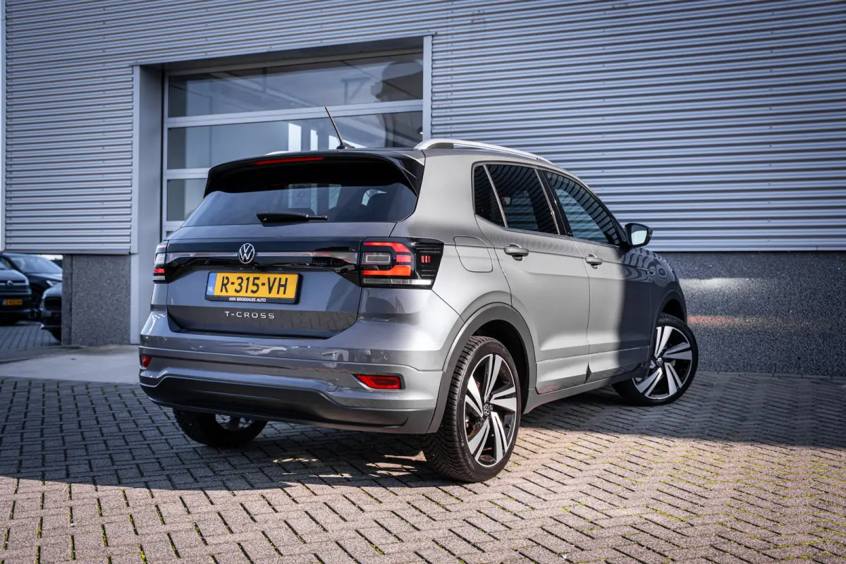 1.0 TSI R-Line | Airco (automatisch) | Cruise control adaptief | LED koplampen