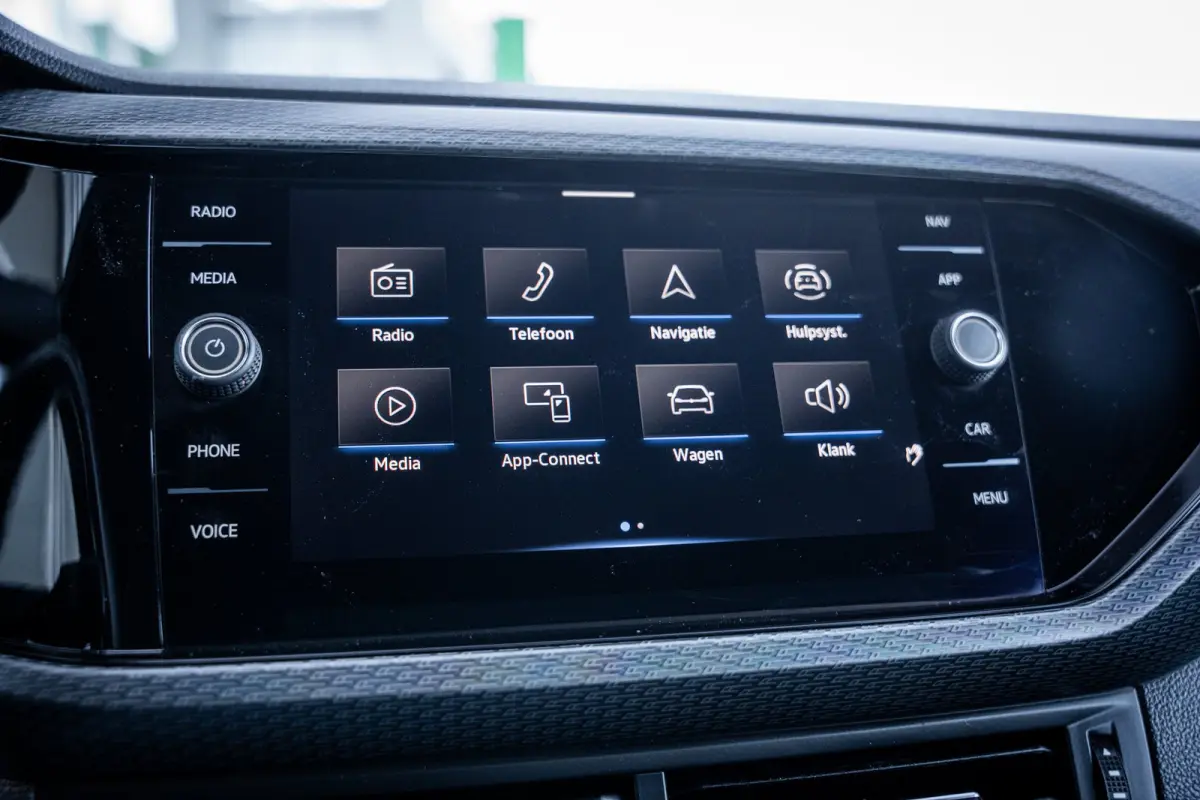 1.0 TSI R-Line | Airco (automatisch) | Cruise control adaptief | LED koplampen
