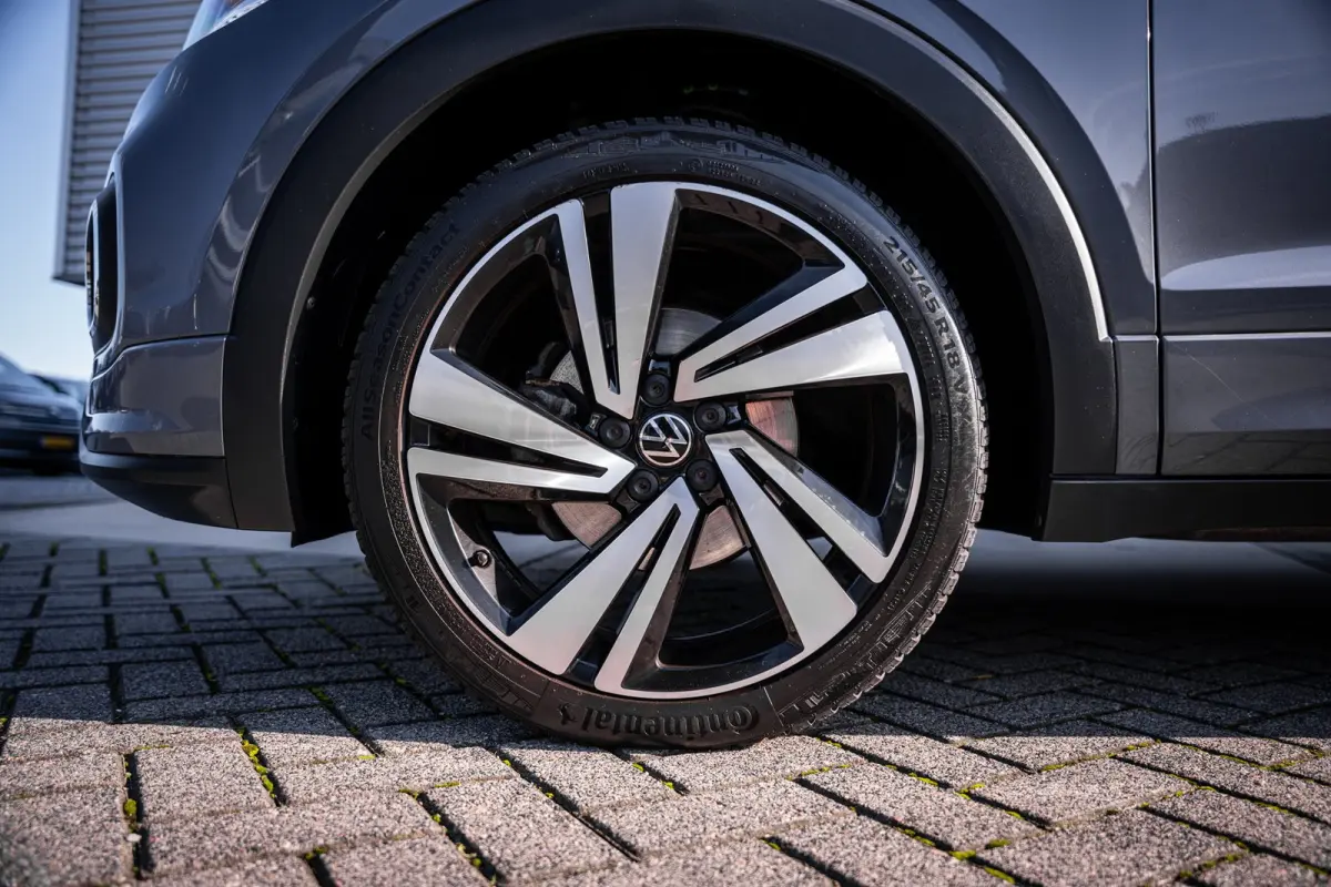 1.0 TSI R-Line | Airco (automatisch) | Cruise control adaptief | LED koplampen
