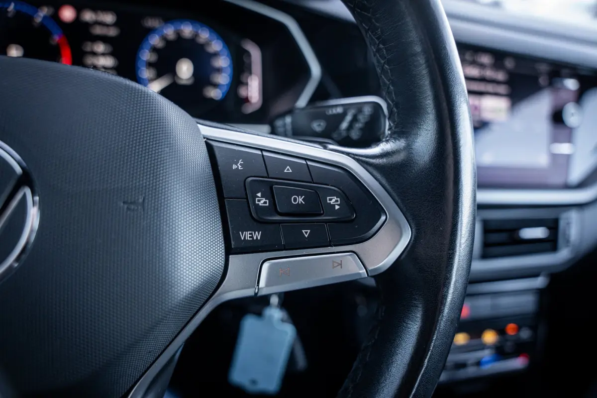1.0 TSI R-Line | Airco (automatisch) | Cruise control adaptief | LED koplampen