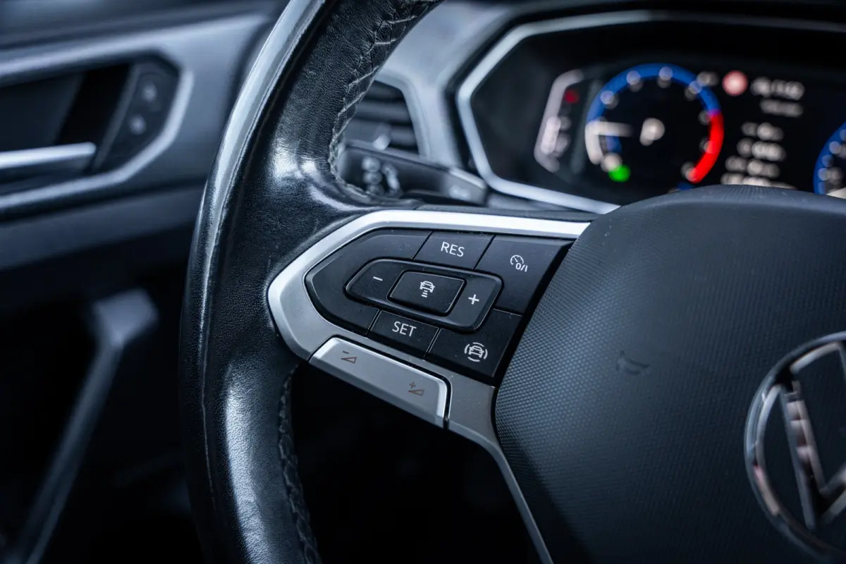 1.0 TSI R-Line | Airco (automatisch) | Cruise control adaptief | LED koplampen