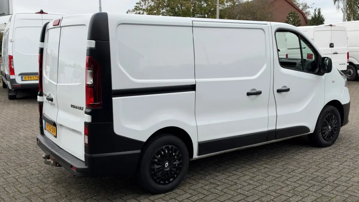 1.6 DCI 70KW 95PK EURO 6 AIRCO/ CRUISE CONTROL/ TREKHAAK/ BIJRIJDERSBANK