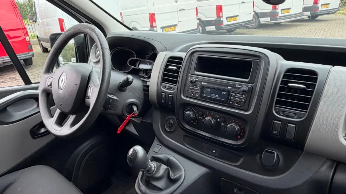 1.6 DCI 70KW 95PK EURO 6 AIRCO/ CRUISE CONTROL/ TREKHAAK/ BIJRIJDERSBANK