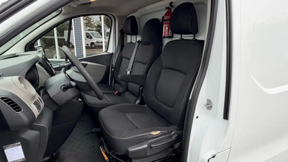 1.6 DCI 70KW 95PK EURO 6 AIRCO/ CRUISE CONTROL/ TREKHAAK/ BIJRIJDERSBANK