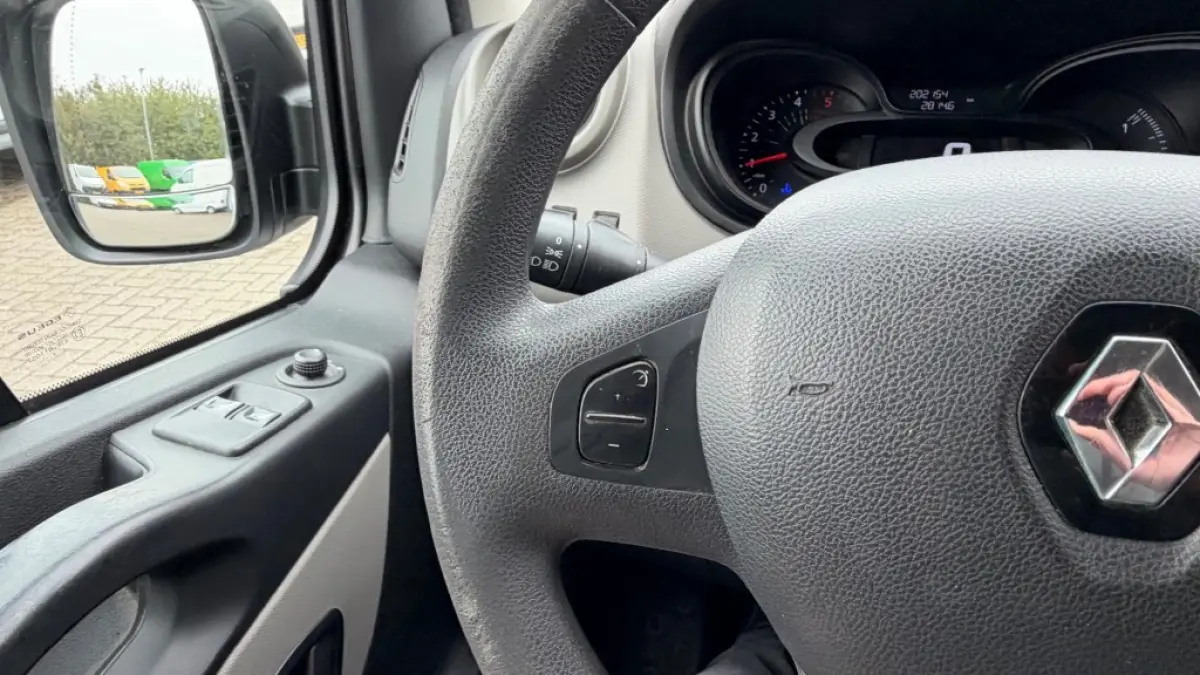 1.6 DCI 70KW 95PK EURO 6 AIRCO/ CRUISE CONTROL/ TREKHAAK/ BIJRIJDERSBANK