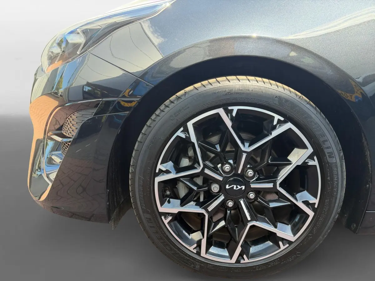 1.0i Turbo GT-Line 120 PK | Cruise Control | Climate & cruise control | Panoramadak | Stoel & stuurverwarming | Elektrische Kofferbak | Navigatie | Apple Carplay/Android Auto | Fabrieksgaran