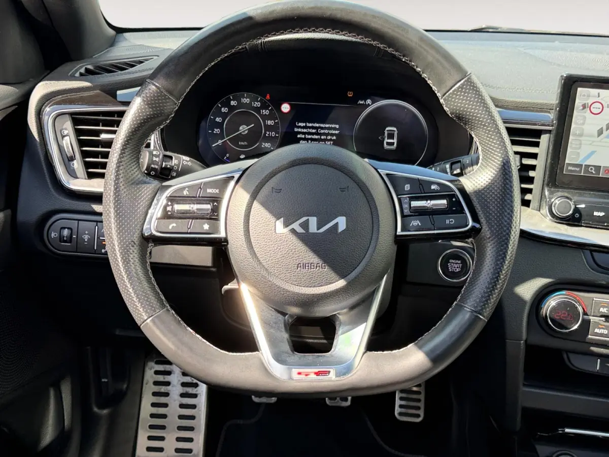 1.0i Turbo GT-Line 120 PK | Cruise Control | Climate & cruise control | Panoramadak | Stoel & stuurverwarming | Elektrische Kofferbak | Navigatie | Apple Carplay/Android Auto | Fabrieksgaran