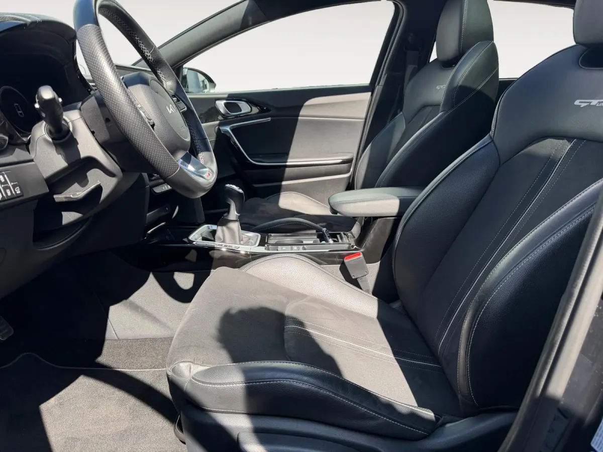 1.0i Turbo GT-Line 120 PK | Cruise Control | Climate & cruise control | Panoramadak | Stoel & stuurverwarming | Elektrische Kofferbak | Navigatie | Apple Carplay/Android Auto | Fabrieksgaran