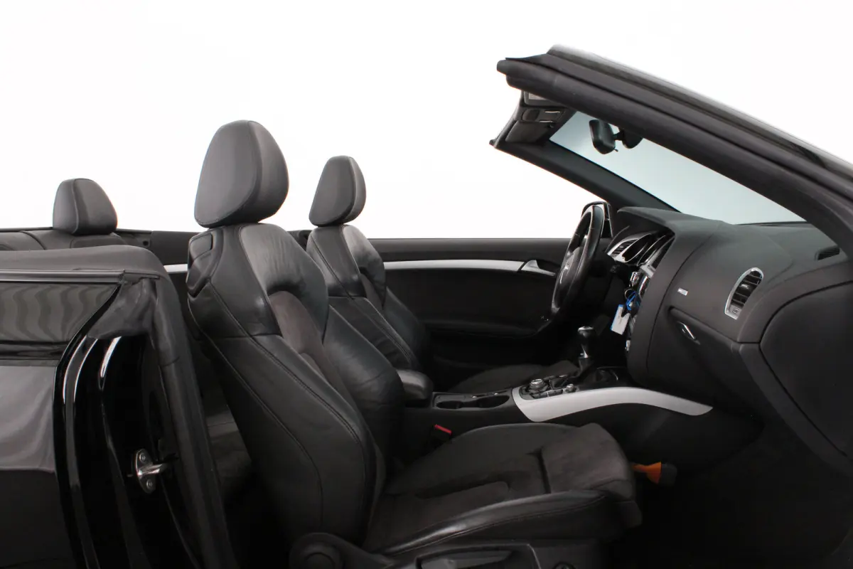 1.8 TFSI S line > 177pk/Cabrio/Full Black/Sportstoelen verwarmbaar...