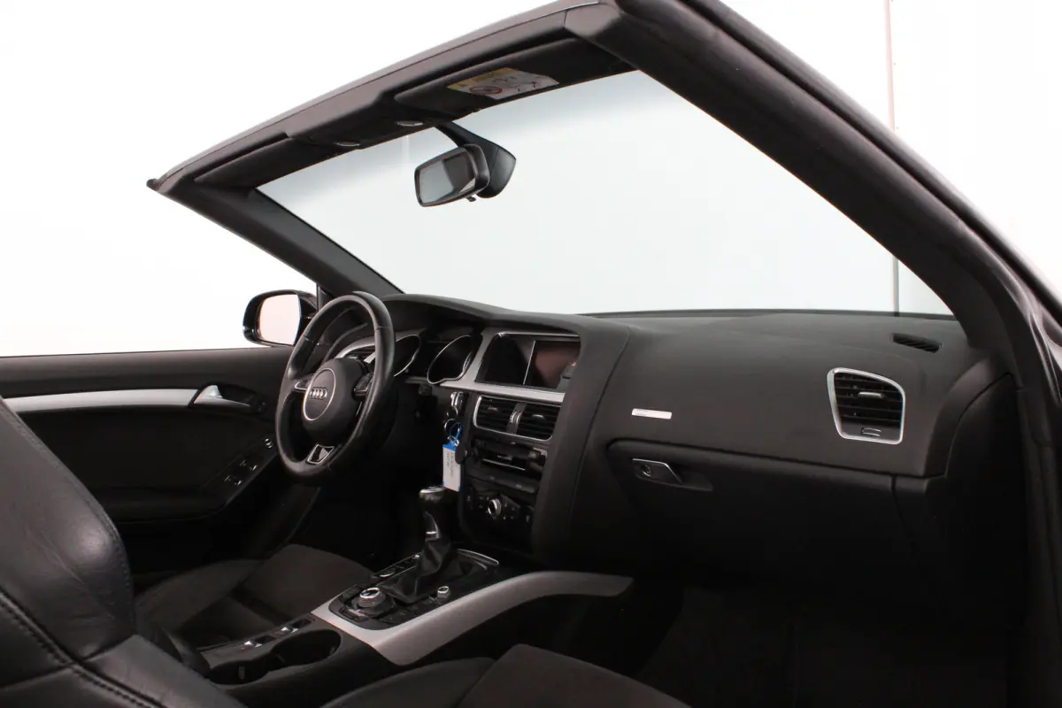 1.8 TFSI S line > 177pk/Cabrio/Full Black/Sportstoelen verwarmbaar...