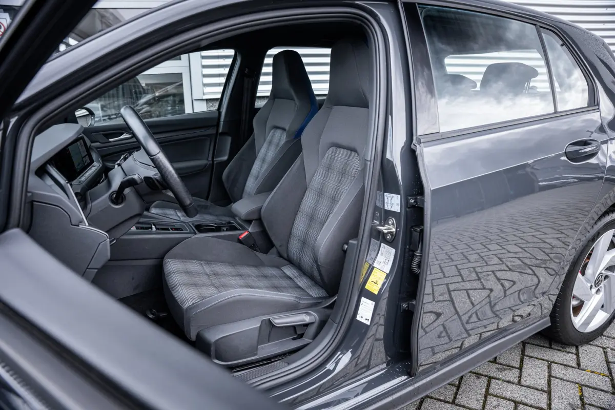 1.4 eHybrid GTE | Achteruitrijcamera | Full-LED koplampen | Navigatiesysteem full map