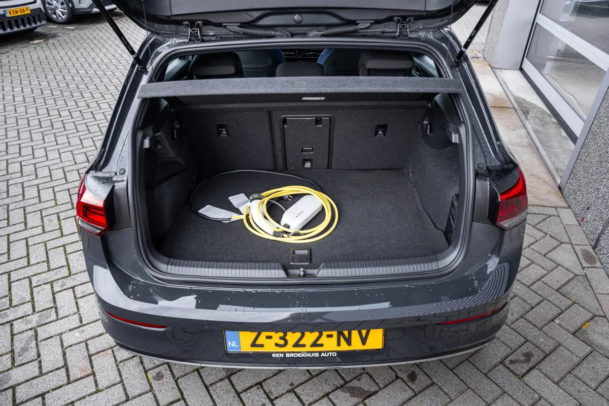 1.4 eHybrid GTE | Achteruitrijcamera | Full-LED koplampen | Navigatiesysteem full map