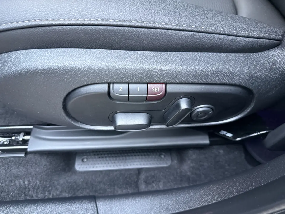 1.5 Cooper SE ALL4 Leder/Elec stoel/Camera