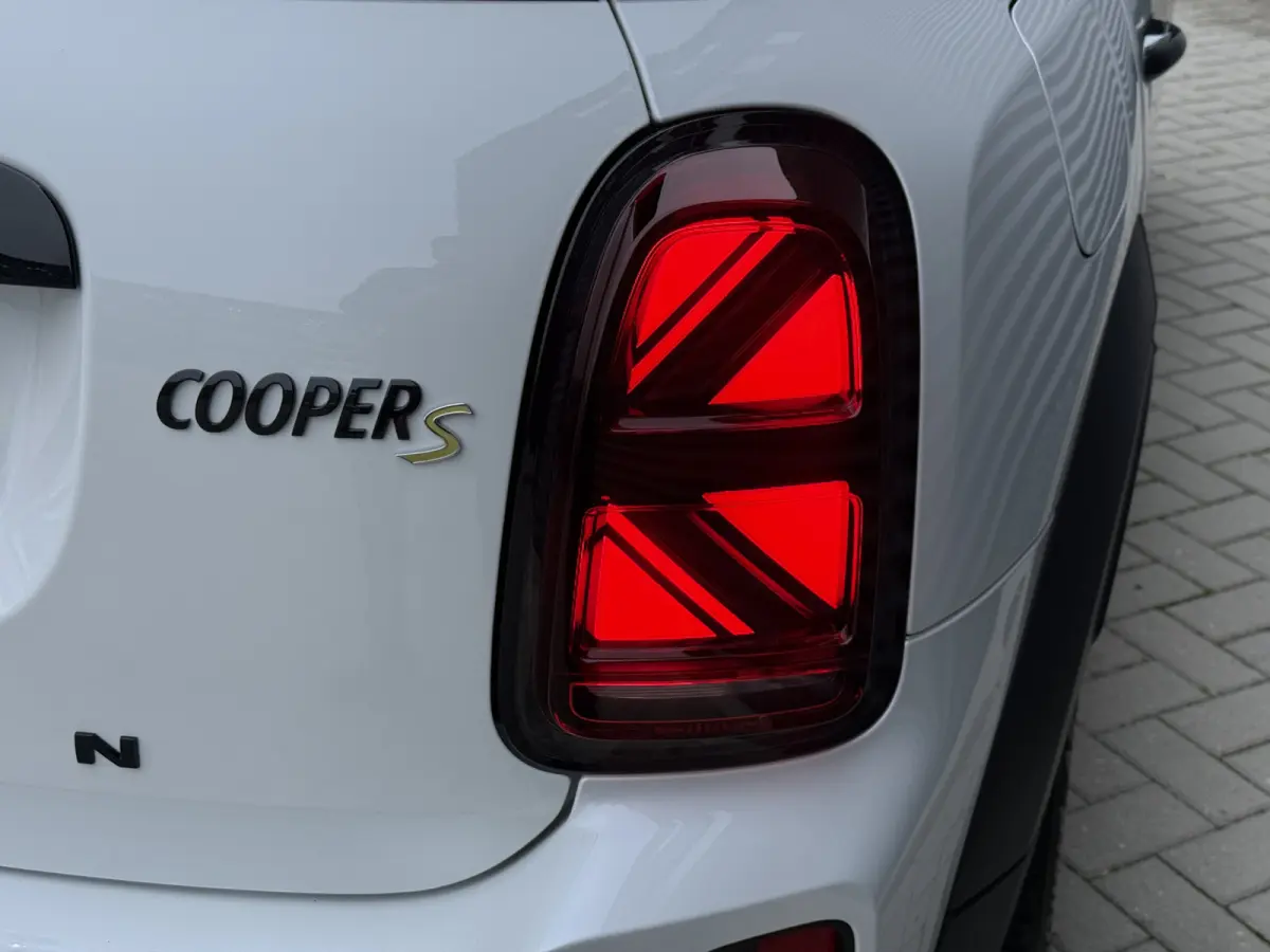 1.5 Cooper SE ALL4 Leder/Elec stoel/Camera
