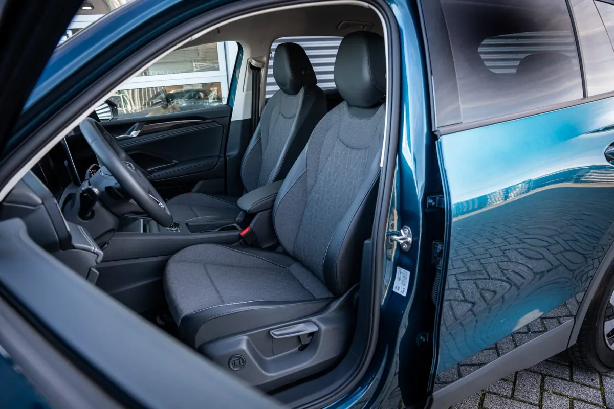 1.5 eHybrid Life Edition | Achteruitrijcamera | Elektrisch bedienbare achterklep met sensorsturing | Parkeersensor achter