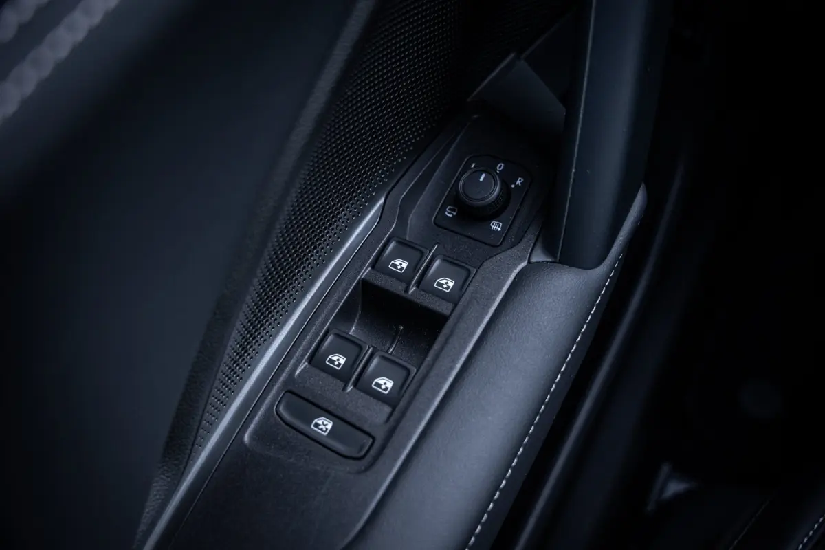 1.5 eHybrid Life Edition | Achteruitrijcamera | Elektrisch bedienbare achterklep met sensorsturing | Parkeersensor achter