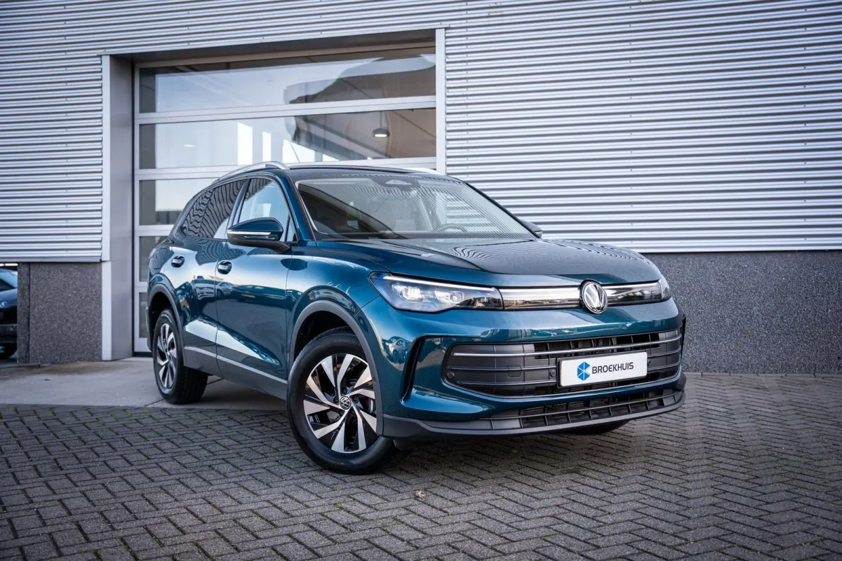 1.5 eHybrid Life Edition | Achteruitrijcamera | Elektrisch bedienbare achterklep met sensorsturing | Parkeersensor achter