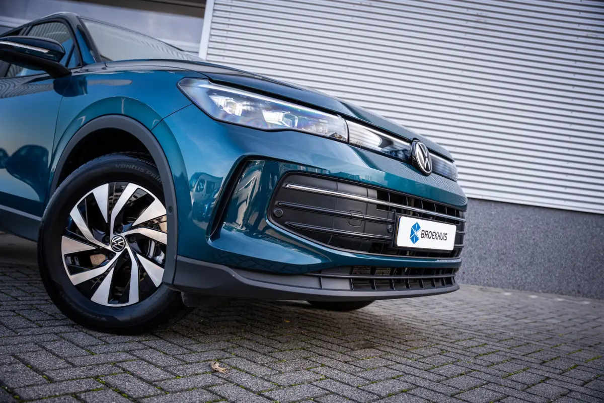 1.5 eHybrid Life Edition | Achteruitrijcamera | Elektrisch bedienbare achterklep met sensorsturing | Parkeersensor achter