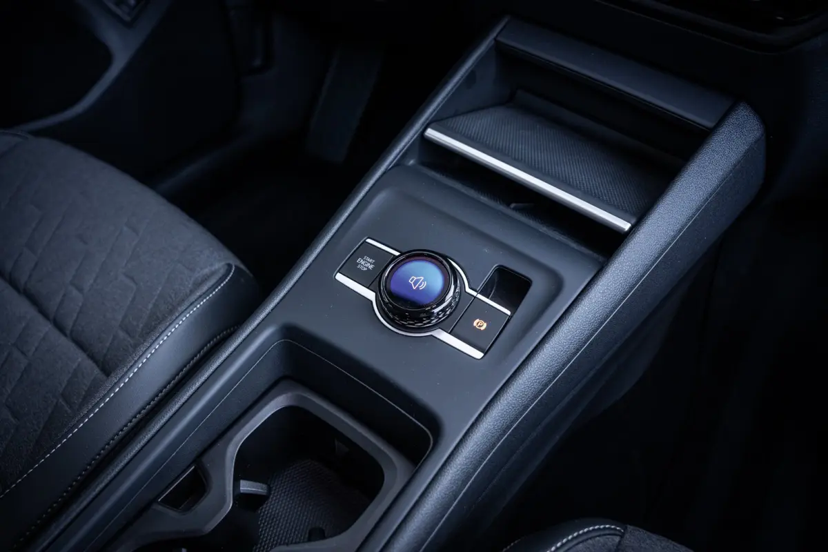 1.5 eHybrid Life Edition | Achteruitrijcamera | Elektrisch bedienbare achterklep met sensorsturing | Parkeersensor achter