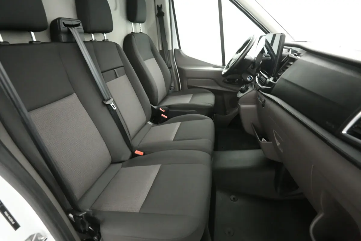 68 kWh L3H3 | Snelladen | SOH 97% | Clima | Cruise | Camera | 3 Zits | Carplay