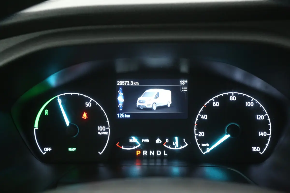 68 kWh L3H3 | Snelladen | SOH 97% | Clima | Cruise | Camera | 3 Zits | Carplay