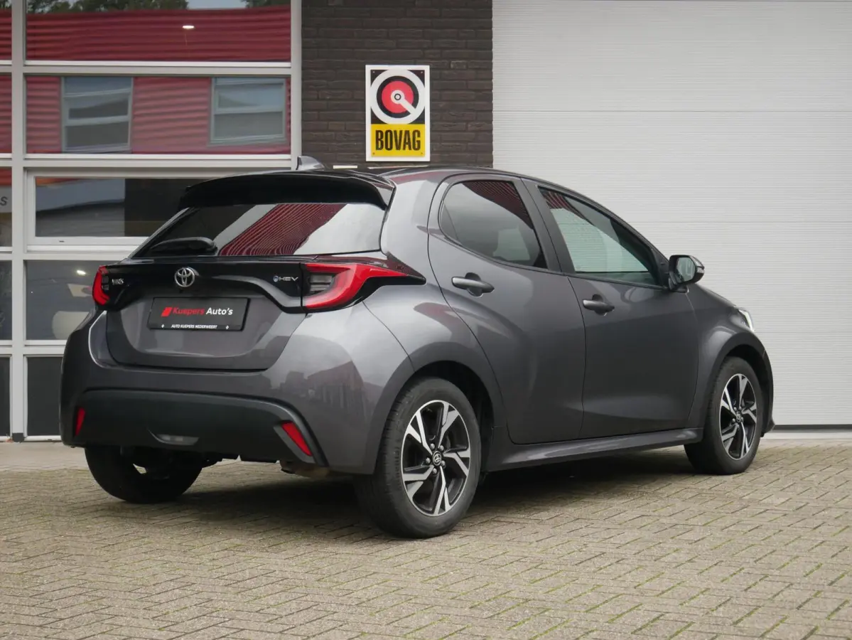 1.5 Hybrid Dynamic Dealer onderhouden| ACC