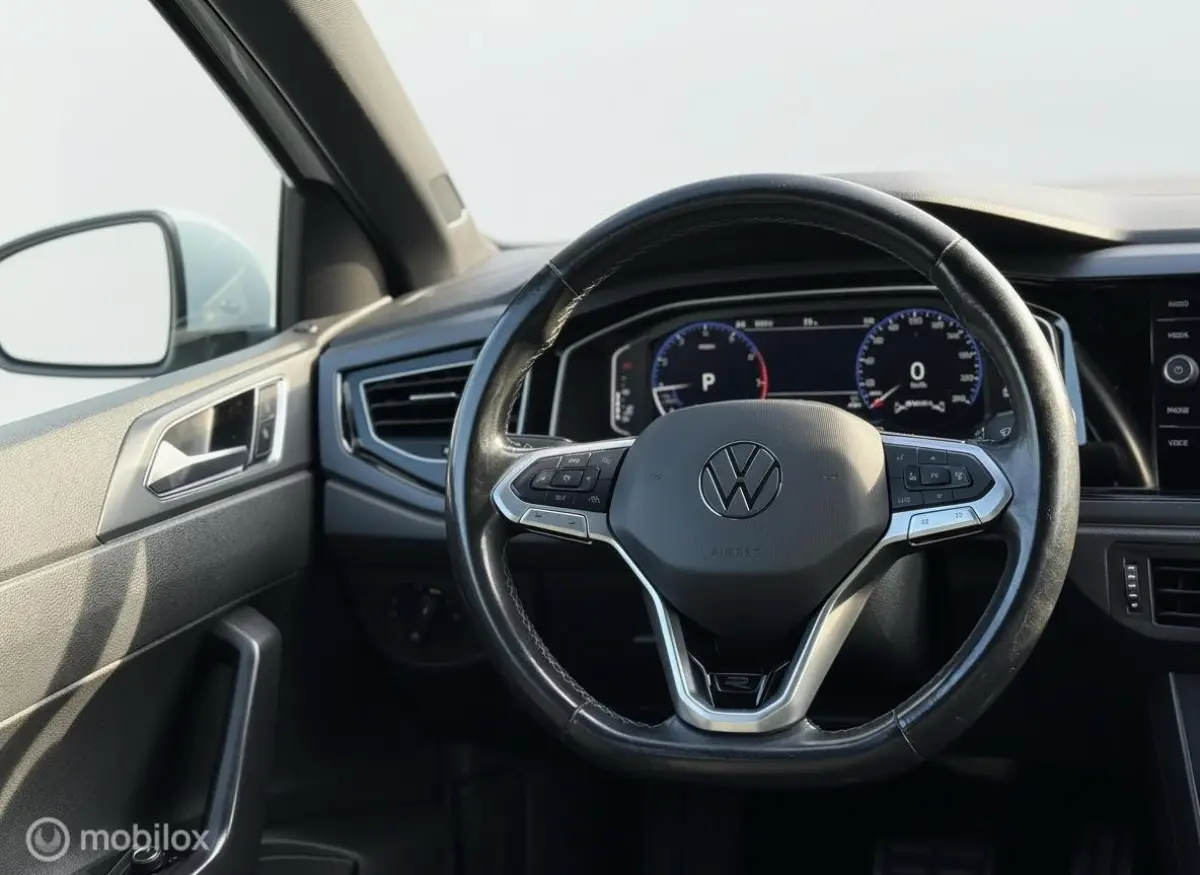 1.0 TSI R-Line PANO|IQLIGHT|CAMERA|KEYLESS|