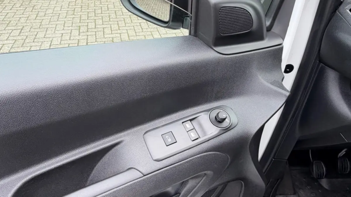 1.5D 75KW 102PK L2H1 MAXI EURO 6 AIRCO/ CRUISE CONTROL/ NAVIGATIE/ 100% DEALERONDERHOUDEN