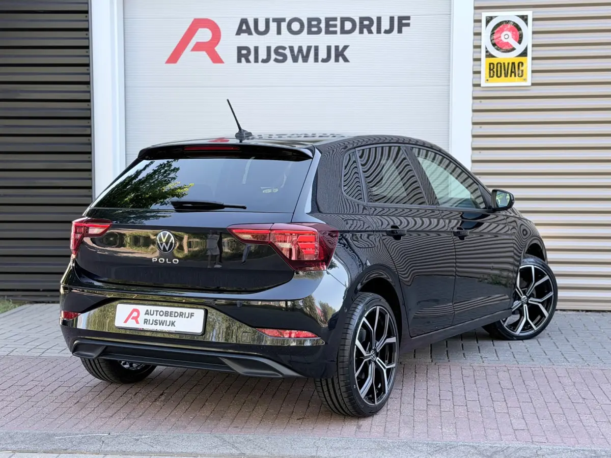1.0 TSI Life Business AppleCarPlay/Acc