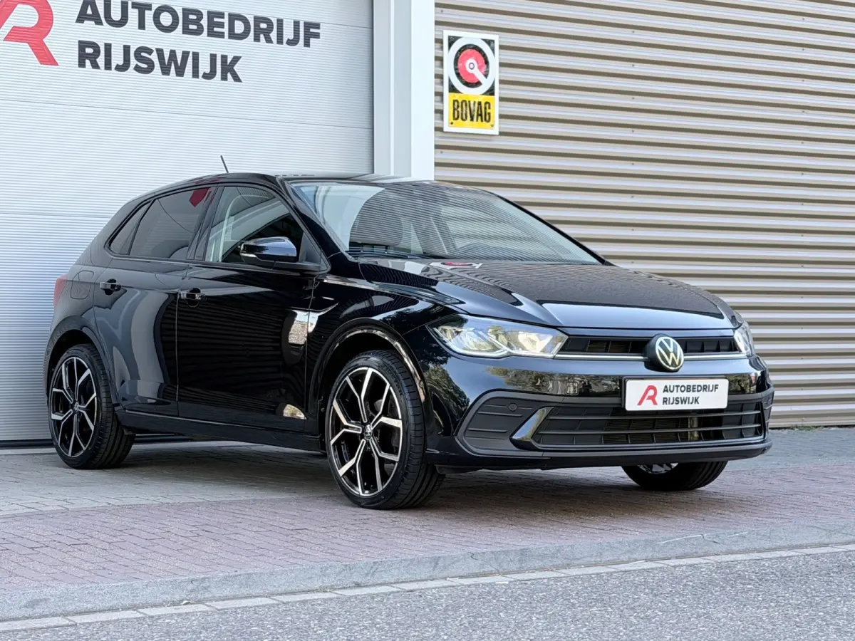 1.0 TSI Life Business AppleCarPlay/Acc