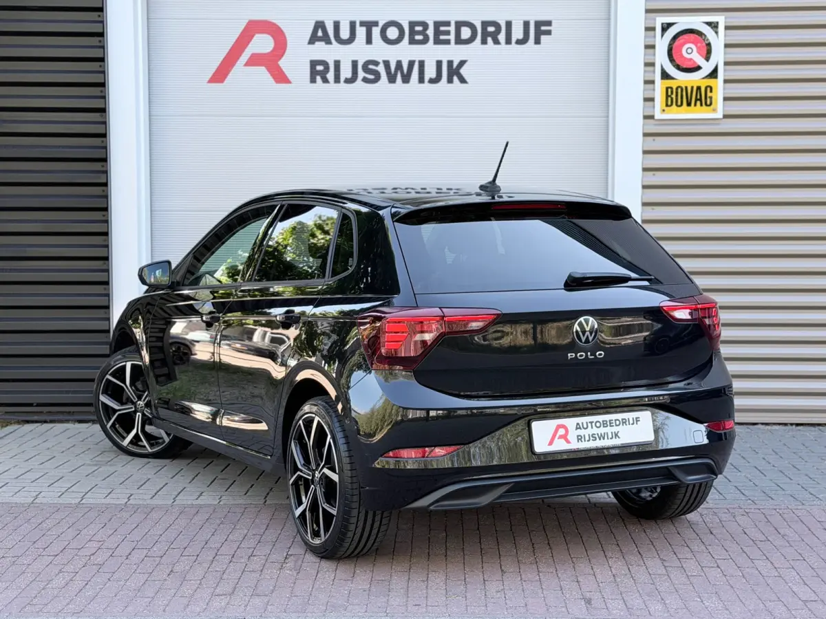 1.0 TSI Life Business AppleCarPlay/Acc