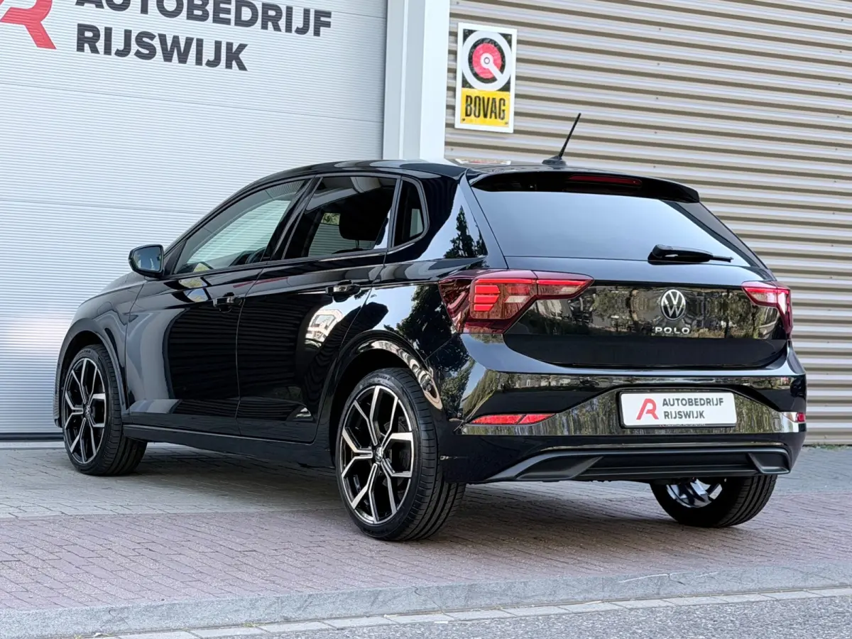 1.0 TSI Life Business AppleCarPlay/Acc