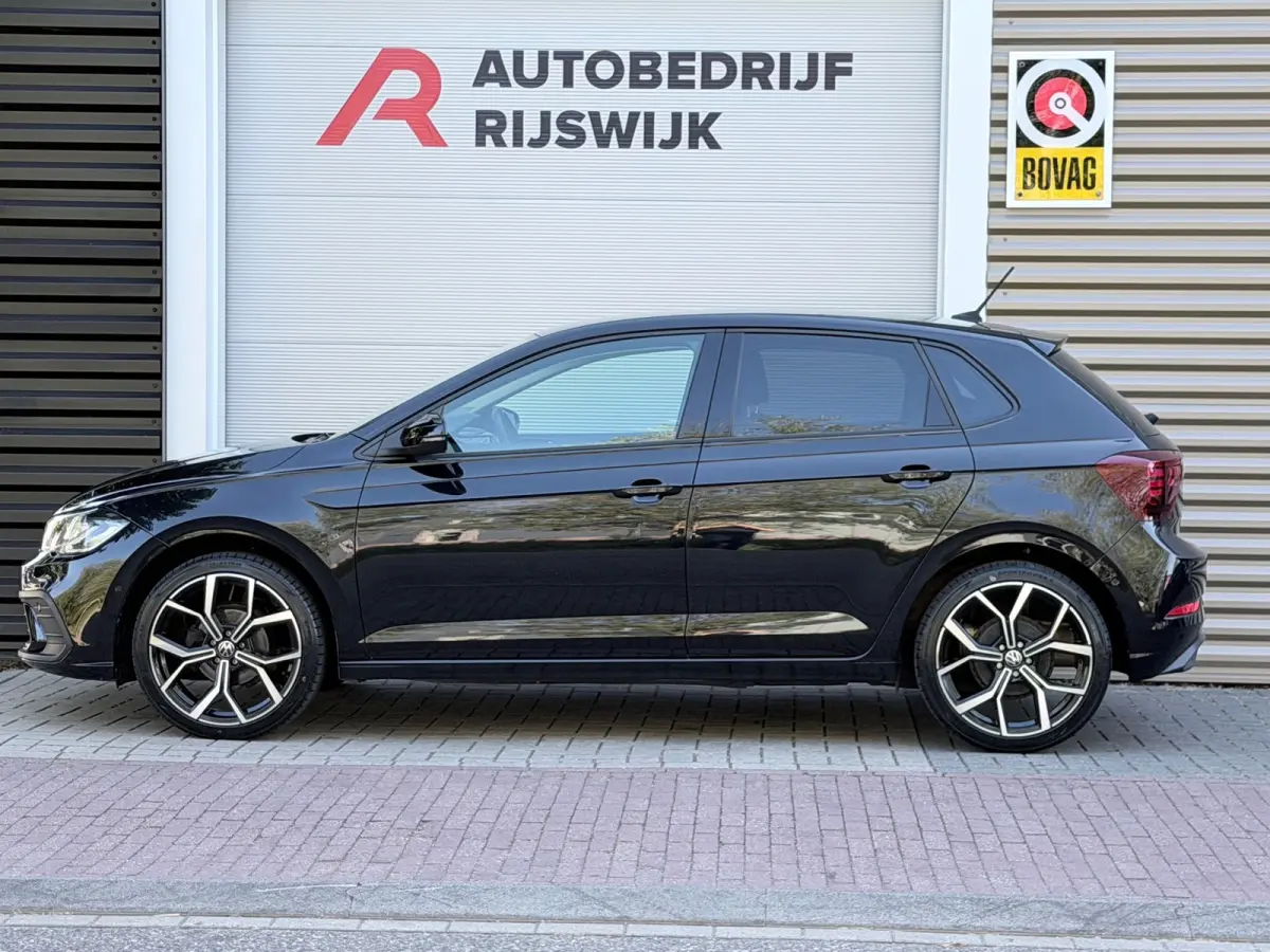 1.0 TSI Life Business AppleCarPlay/Acc