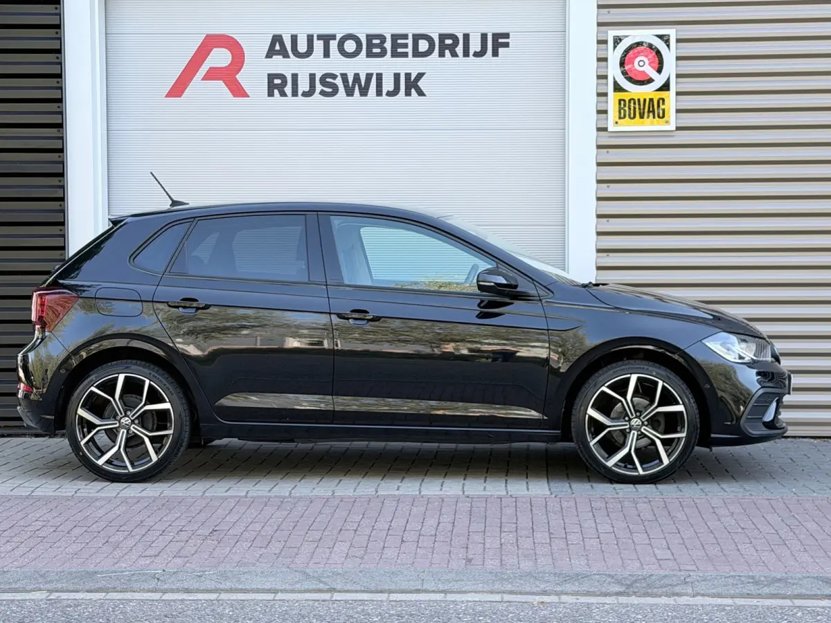 1.0 TSI Life Business AppleCarPlay/Acc