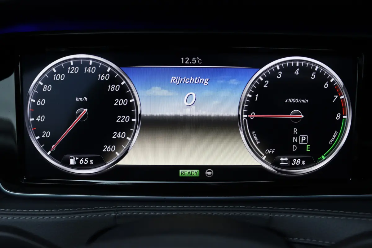 400 HYBRID Lang AMG Line | Luchtvering | Distronic+ | Massage | Panoramadak | Burmester | Memory | Stoelventilatie | Surround Camera | Zonweringspakket |