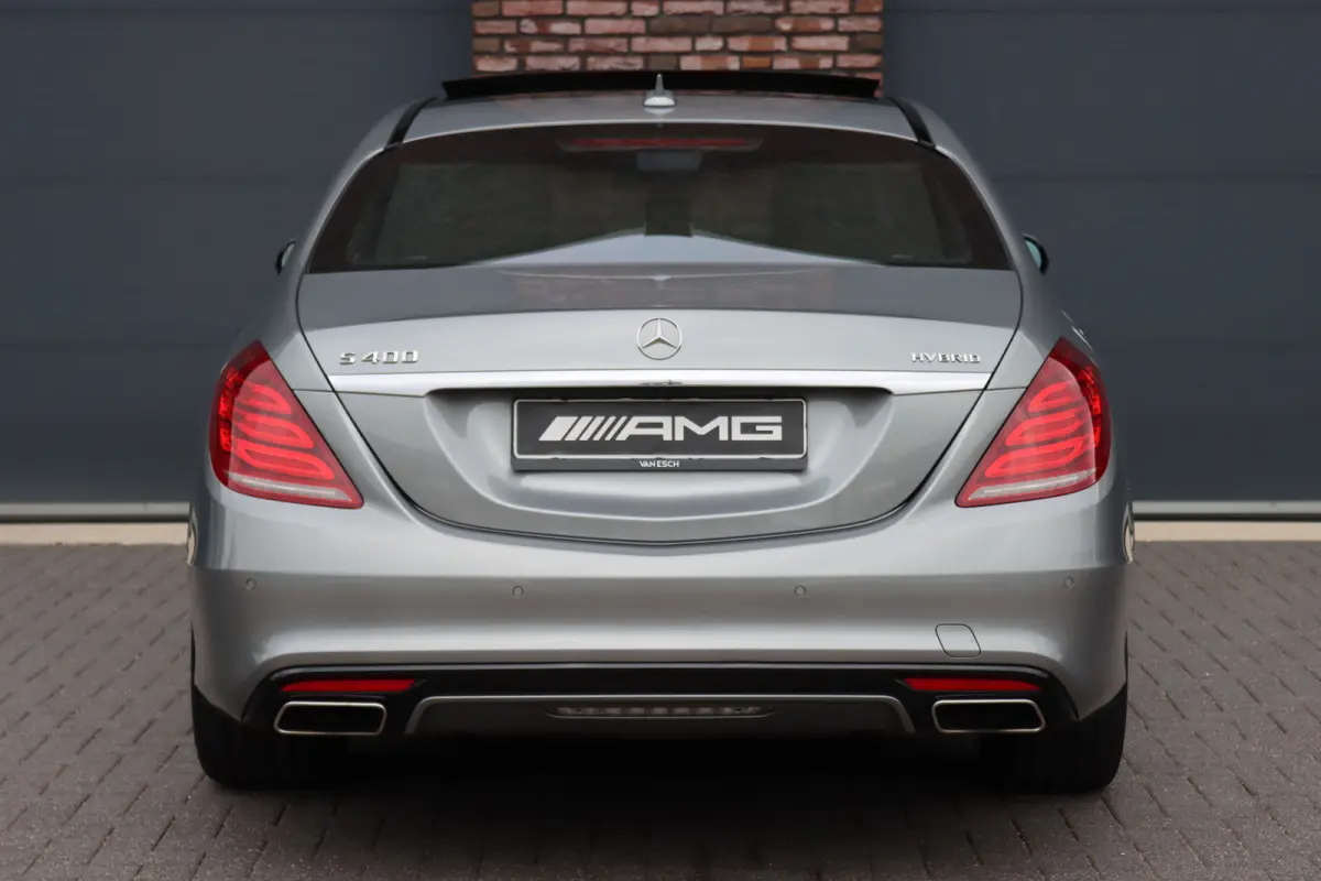 400 HYBRID Lang AMG Line | Luchtvering | Distronic+ | Massage | Panoramadak | Burmester | Memory | Stoelventilatie | Surround Camera | Zonweringspakket |