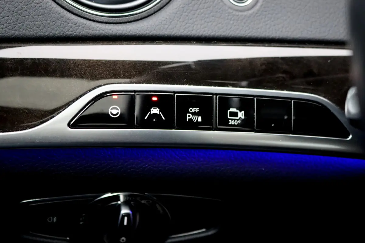 400 HYBRID Lang AMG Line | Luchtvering | Distronic+ | Massage | Panoramadak | Burmester | Memory | Stoelventilatie | Surround Camera | Zonweringspakket |