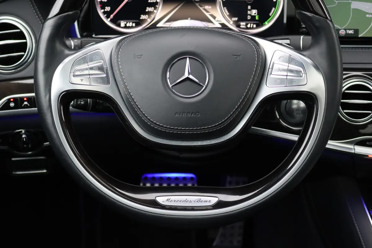400 HYBRID Lang AMG Line | Luchtvering | Distronic+ | Massage | Panoramadak | Burmester | Memory | Stoelventilatie | Surround Camera | Zonweringspakket |