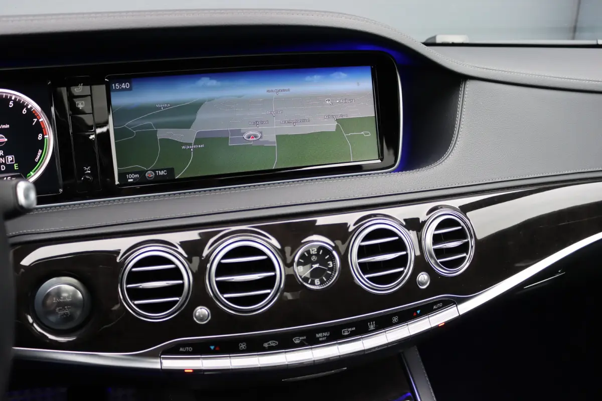 400 HYBRID Lang AMG Line | Luchtvering | Distronic+ | Massage | Panoramadak | Burmester | Memory | Stoelventilatie | Surround Camera | Zonweringspakket |