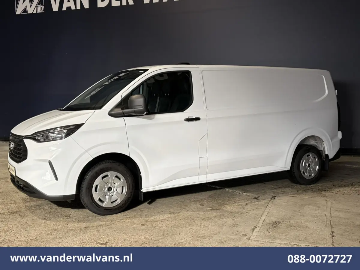 2.0 TDCI 136pk L2H1 Nieuwste Model Euro6 Airco | Camera | Apple Carplay | Cruisecontrol Android Auto, Verwarmde Voorruit, Verwarmbare buitenspiegel, Parkeersensoren, Bijrijdersbank