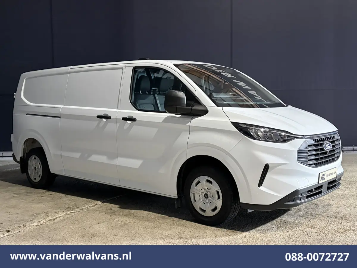2.0 TDCI 136pk L2H1 Nieuwste Model Euro6 Airco | Camera | Apple Carplay | Cruisecontrol Android Auto, Verwarmde Voorruit, Verwarmbare buitenspiegel, Parkeersensoren, Bijrijdersbank