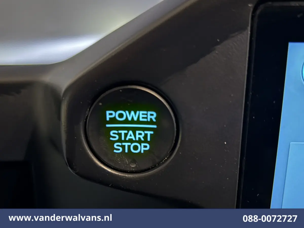 2.0 TDCI 136pk L2H1 Nieuwste Model Euro6 Airco | Camera | Apple Carplay | Cruisecontrol Android Auto, Verwarmde Voorruit, Verwarmbare buitenspiegel, Parkeersensoren, Bijrijdersbank